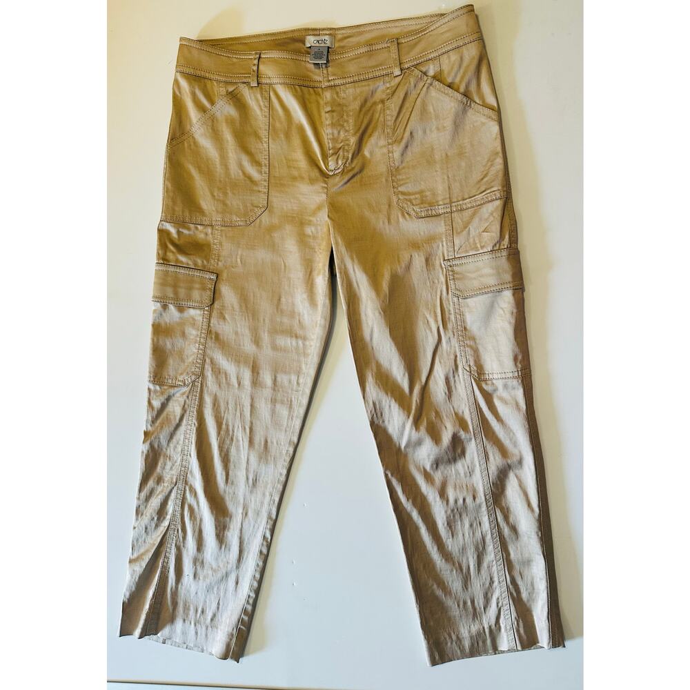 Cache Y2K Silky Satin khaki Cargo Cropped Pants Women’s Size 8 classic beach